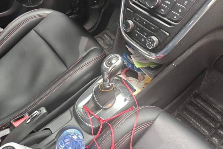 Used Buick Encore 2013 1.4T Automatic Two-Wheel Drive Elite Model Gear Lever