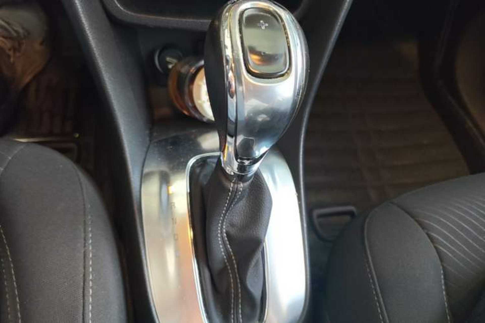 Used Buick Encore 2013 1.4T Automatic Two-Wheel Drive Elite Model Gear Lever