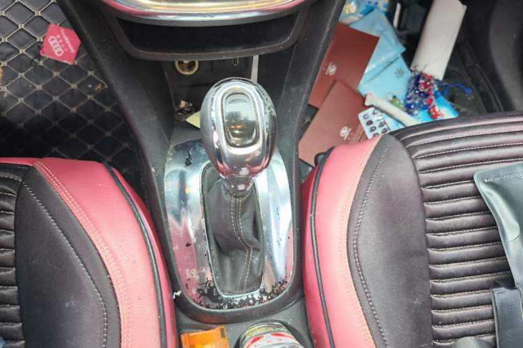 Used Buick Encore 2013 1.4T Automatic Two-Wheel Drive Elite Model Gear Lever