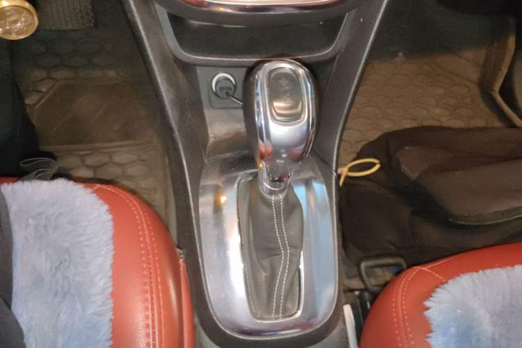 Used Buick Encore 2013 1.4T Automatic Two-Wheel Drive Elite Model Gear Lever