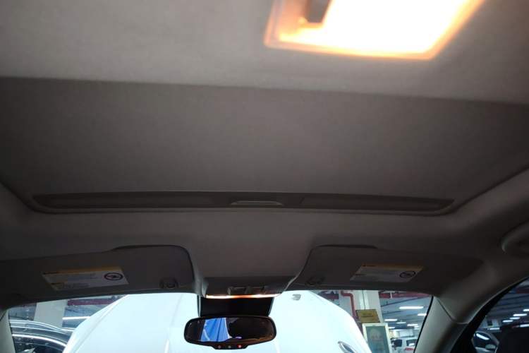 Used Buick Encore 2013 1.4T Automatic Two-Wheel Drive Leading Model Headliner