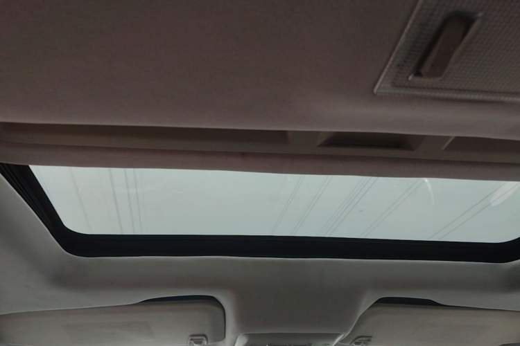 Used Buick Encore 2013 1.4T Automatic Two-Wheel Drive Leading Model Headliner