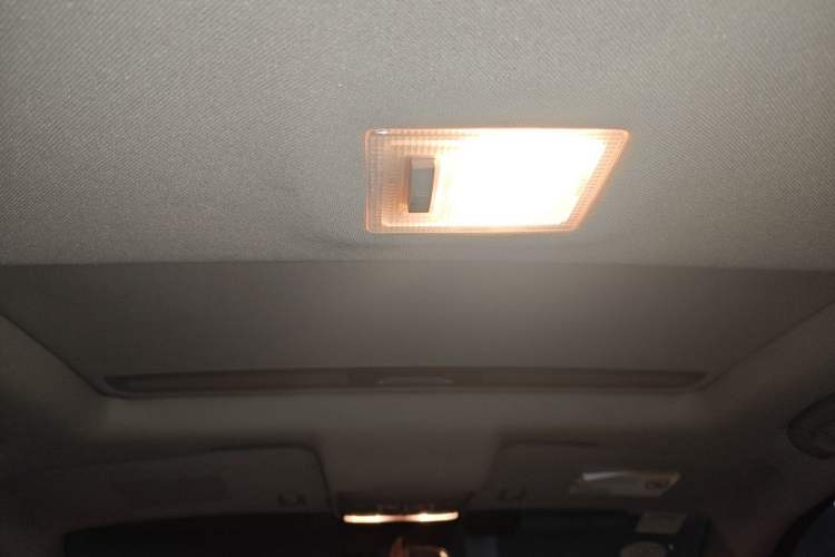 Used Buick Encore 2013 1.4T Automatic Two-Wheel Drive Elite Model Headliner