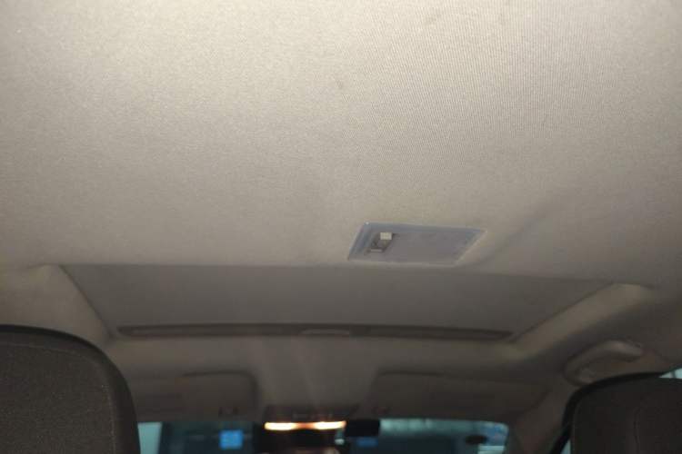 Used Buick Encore 2013 1.4T Manual Two-Wheel Drive Entry Model Headliner