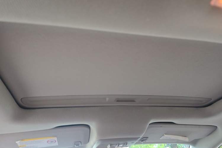 Used Buick Encore 2013 1.4T Automatic Two-Wheel Drive Leading Model Headliner