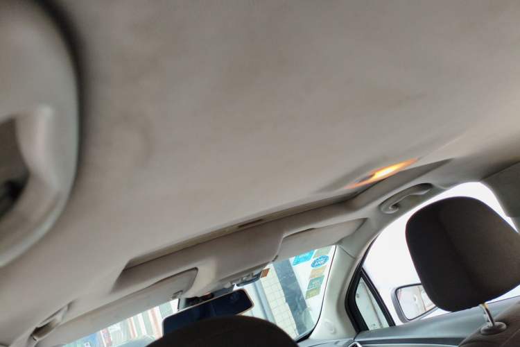 Used Buick Encore 2013 1.4T Automatic Two-Wheel Drive Elite Model Headliner