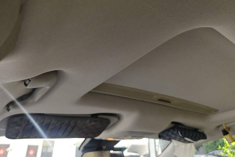 Used Buick Encore 2013 1.4T Automatic Two-Wheel Drive Elite Model Headliner