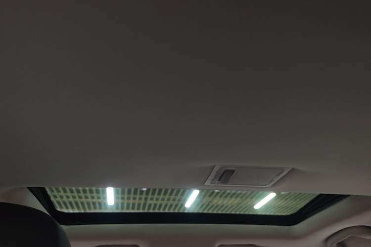 Used Buick Encore 2013 1.4T Automatic Two-Wheel Drive Elite Model Headliner