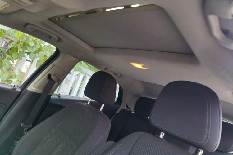 Used Buick Encore 2013 1.4T Manual Two-Wheel Drive Entry Model Headliner