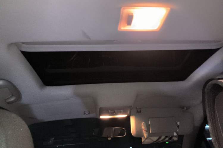 Used Buick Encore 2013 1.4T Automatic Two-Wheel Drive Elite Model Headliner