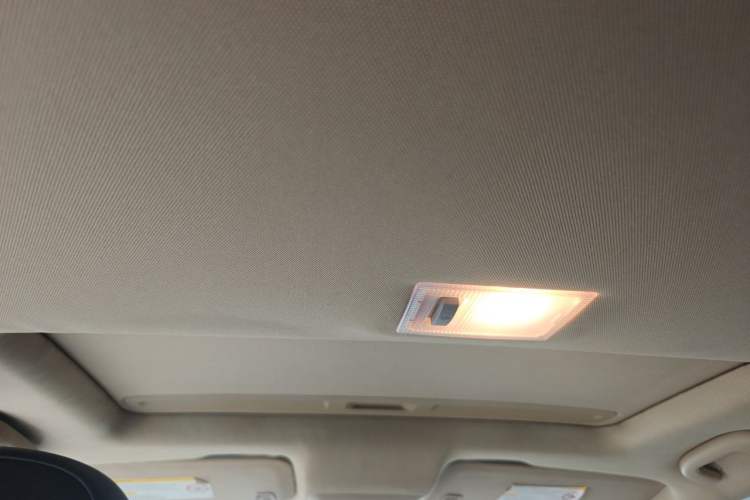 Used Buick Encore 2013 1.4T Automatic All-Wheel Drive Flagship Edition Headliner