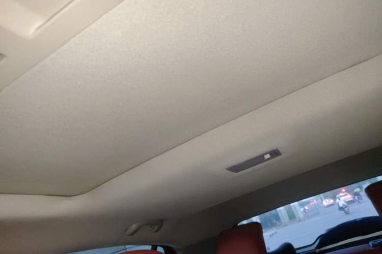 Used Buick Encore 2013 1.4T Automatic Two-Wheel Drive Elite Model Headliner