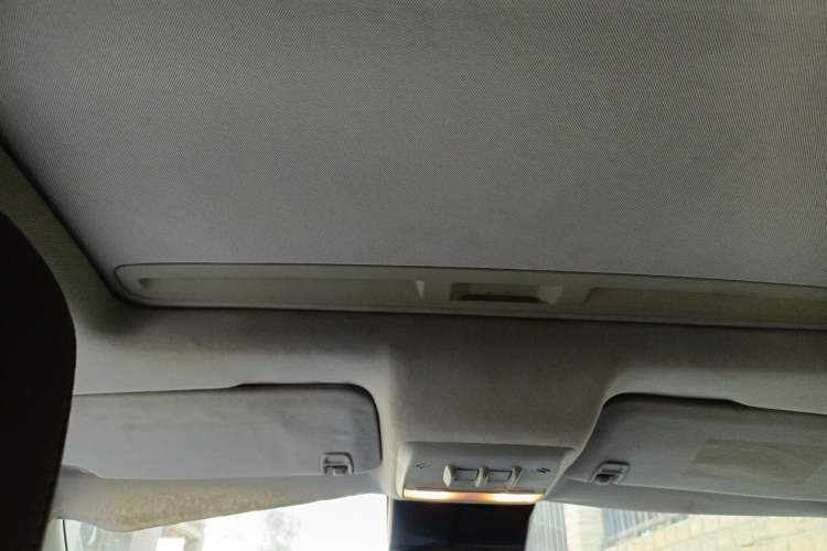 Used Buick Encore 2013 1.4T Manual Two-Wheel Drive Entry Model Headliner