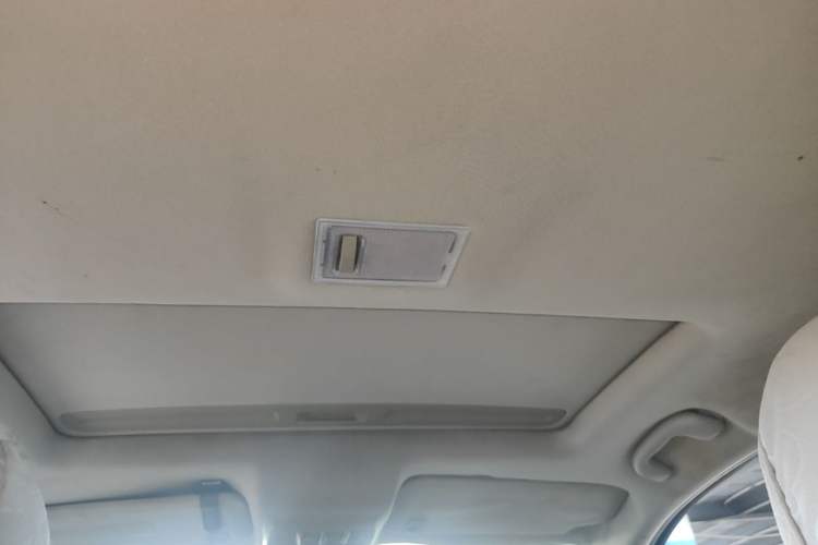 Used Buick Encore 2013 1.4T Automatic Two-Wheel Drive Elite Model Headliner