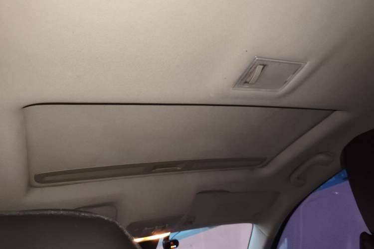 Used Buick Encore 2013 1.4T Automatic Two-Wheel Drive Elite Model Headliner