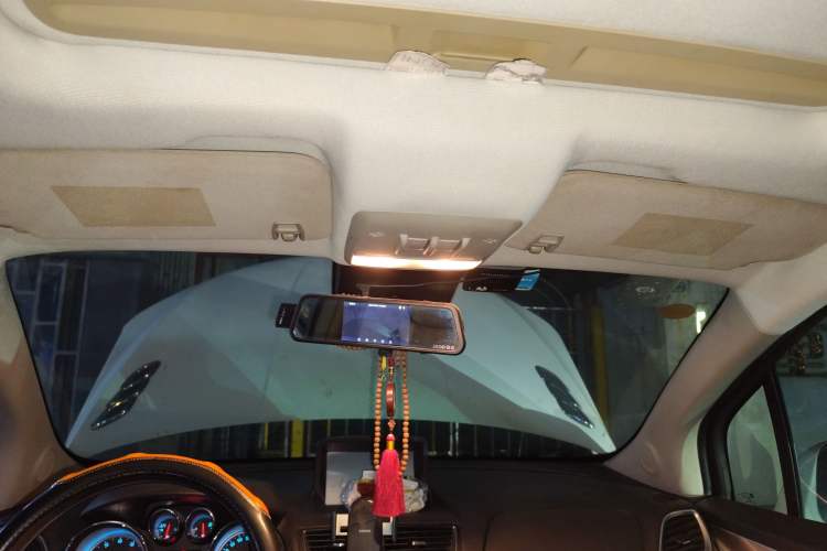 Used Buick Encore 2013 1.4T Automatic Two-Wheel Drive Elite Model Headliner