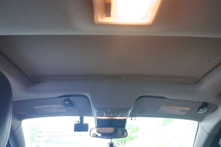 Used Buick Encore 2013 1.4T Automatic Two-Wheel Drive Elite Model Headliner