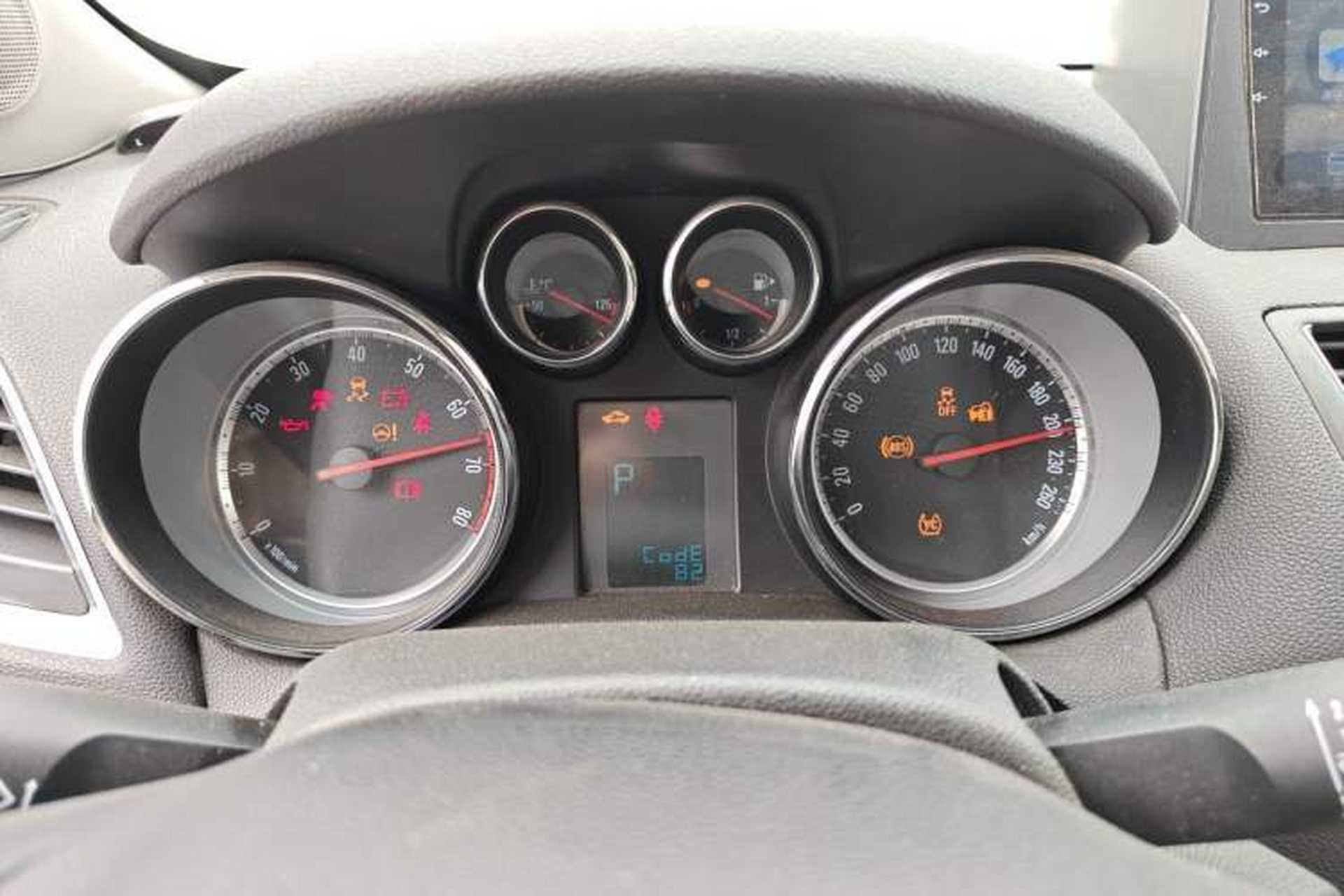 Used Buick Encore 2013 1.4T Automatic Two-Wheel Drive Elite Model Instrument Cluster