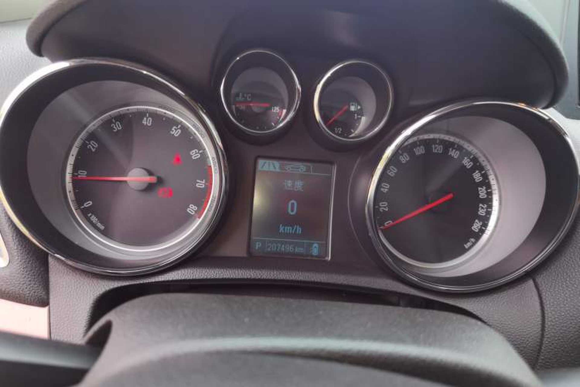 Used Buick Encore 2013 1.4T Automatic All-Wheel Drive Flagship Edition Instrument Cluster