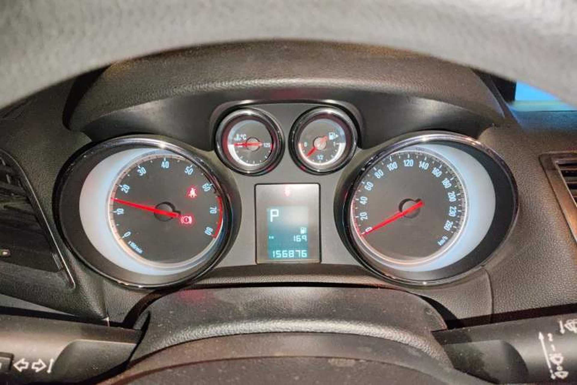 Used Buick Encore 2013 1.4T Automatic Two-Wheel Drive Elite Model Instrument Cluster