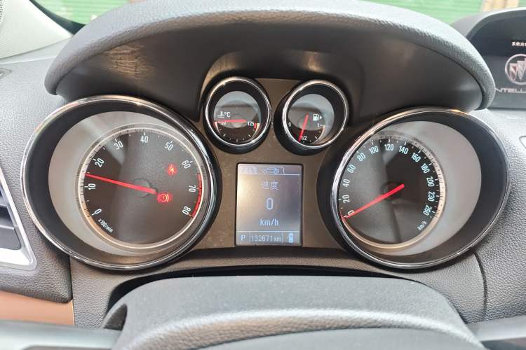 Used Buick Encore 2013 1.4T Automatic All-Wheel Drive Flagship Edition Instrument Cluster
