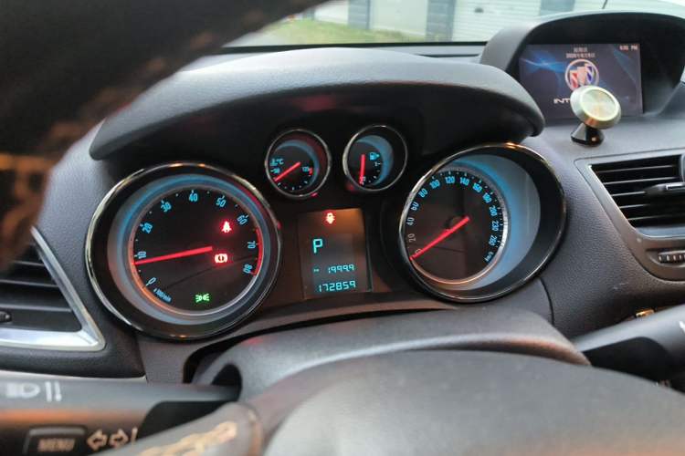 Used Buick Encore 2013 1.4T Automatic Two-Wheel Drive Leading Model Instrument Cluster