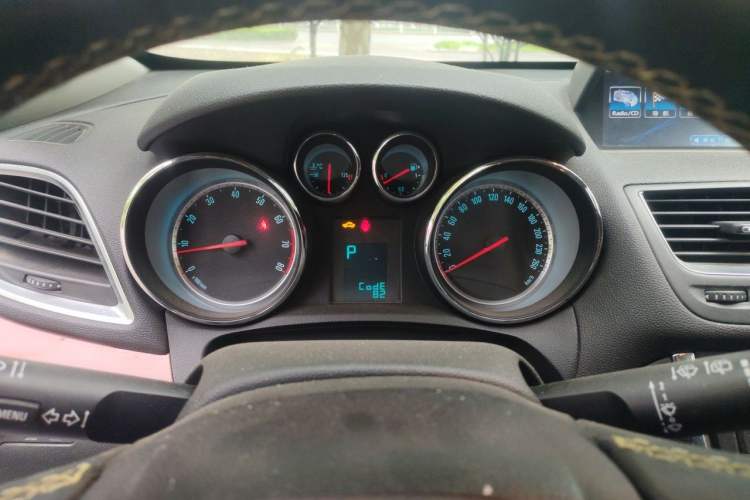 Used Buick Encore 2013 1.4T Automatic Two-Wheel Drive Leading Model Instrument Cluster