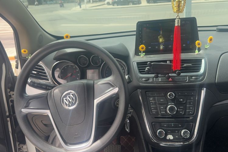 Used Buick Encore 2013 1.4T Automatic Two-Wheel Drive Elite Model Interior 3