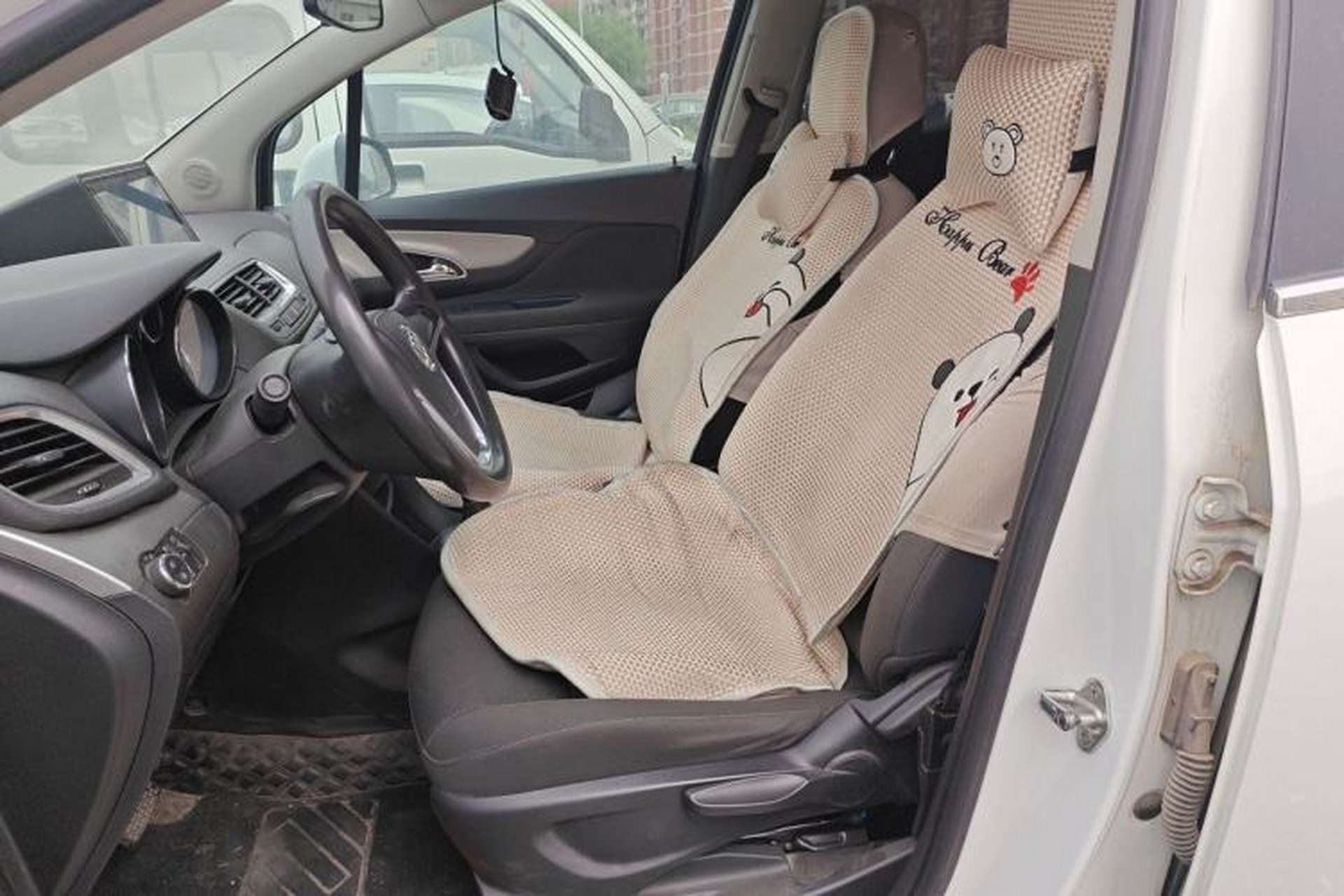Used Buick Encore 2013 1.4T Automatic Two-Wheel Drive Elite Model Left Front Seat