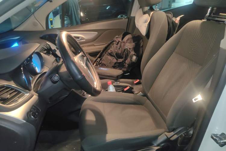 Used Buick Encore 2013 1.4T Automatic Two-Wheel Drive Elite Model Left Front Seat