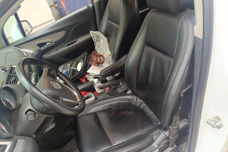 Used Buick Encore 2013 1.4T Automatic Two-Wheel Drive Elite Model Left Front Seat
