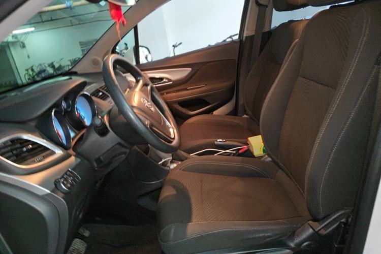Used Buick Encore 2013 1.4T Automatic Two-Wheel Drive Elite Model Left Front Seat
