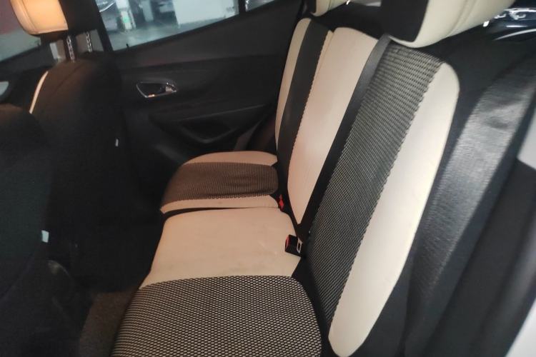 Used Buick Encore 2013 1.4T Automatic Two-Wheel Drive Elite Model Left Rear Seat