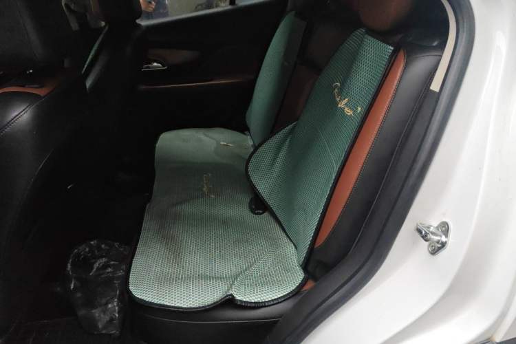 Used Buick Encore 2013 1.4T Automatic Two-Wheel Drive Leading Model Left Rear Seat