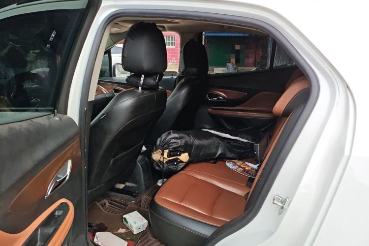 Used Buick Encore 2013 1.4T Automatic All-Wheel Drive Flagship Edition Left Rear Seat