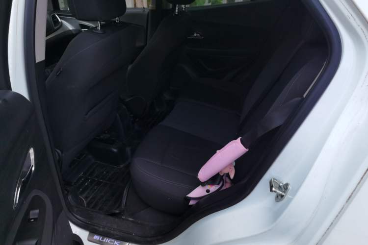 Used Buick Encore 2013 1.4T Manual Two-Wheel Drive Entry Model Left Rear Seat
