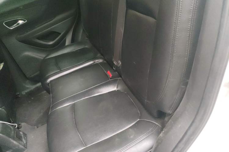 Used Buick Encore 2013 1.4T Automatic Two-Wheel Drive Elite Model Left Rear Seat