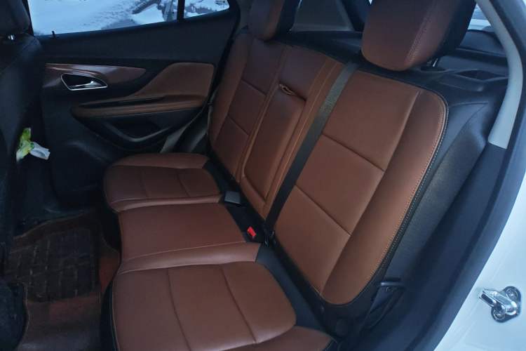 Used Buick Encore 2013 1.4T Automatic All-Wheel Drive Flagship Edition Left Rear Seat