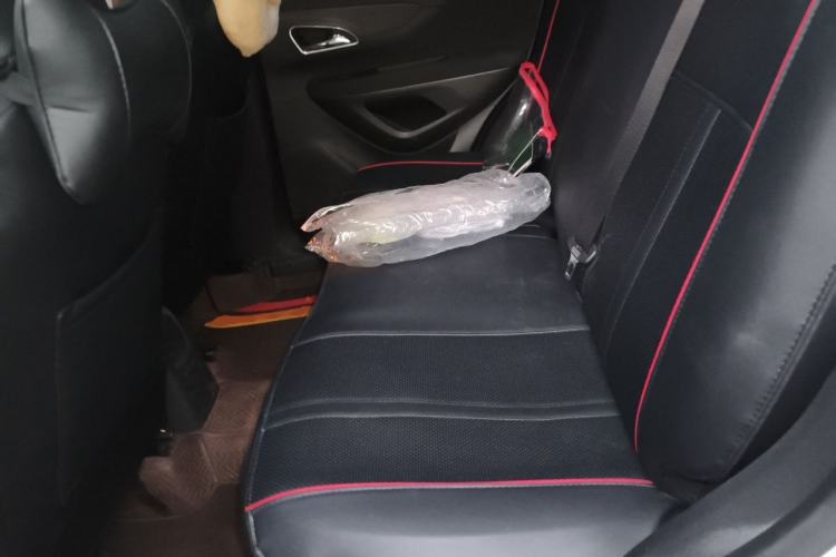 Used Buick Encore 2013 1.4T Automatic Two-Wheel Drive Elite Model Left Rear Seat