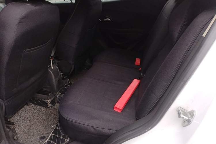 Used Buick Encore 2013 1.4T Automatic Two-Wheel Drive Elite Model Left Rear Seat