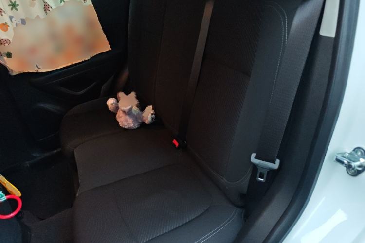 Used Buick Encore 2013 1.4T Automatic Two-Wheel Drive Elite Model Left Rear Seat