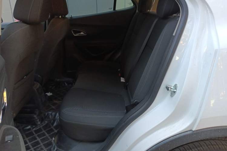 Used Buick Encore 2013 1.4T Automatic Two-Wheel Drive Elite Model Left Rear Seat