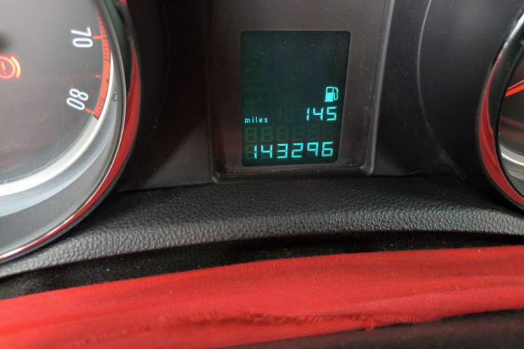 Used Buick Encore 2013 1.4T Manual Two-Wheel Drive Entry Model Odometer Close Up