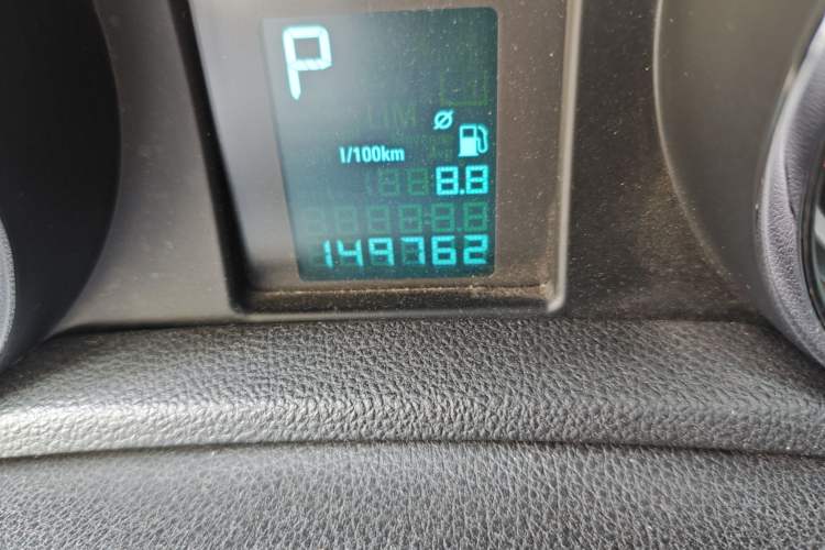 Used Buick Encore 2013 1.4T Automatic Two-Wheel Drive Leading Model Odometer Close Up