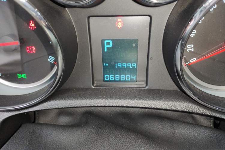 Used Buick Encore 2013 1.4T Automatic Two-Wheel Drive Leading Model Odometer Close Up