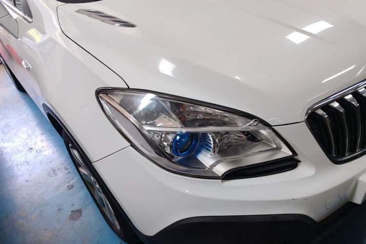 Used Buick Encore 2013 1.4T Automatic Two-Wheel Drive Leading Model Right Front Headlight