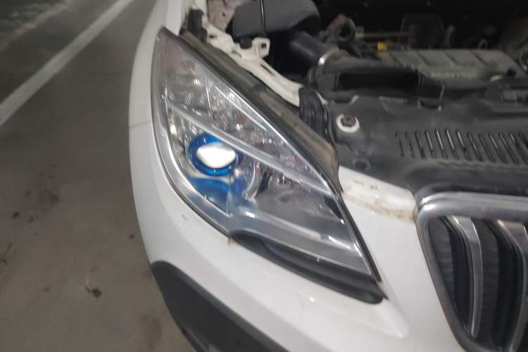 Used Buick Encore 2013 1.4T Automatic Two-Wheel Drive Elite Model Right Front Headlight