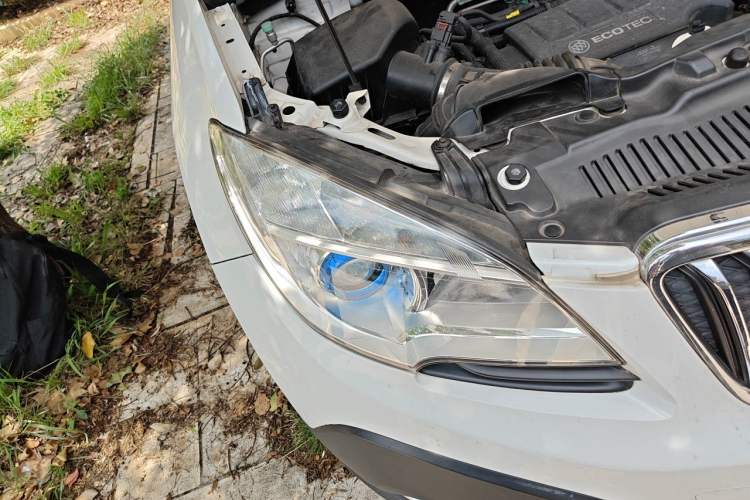 Used Buick Encore 2013 1.4T Automatic Two-Wheel Drive Leading Model Right Front Headlight
