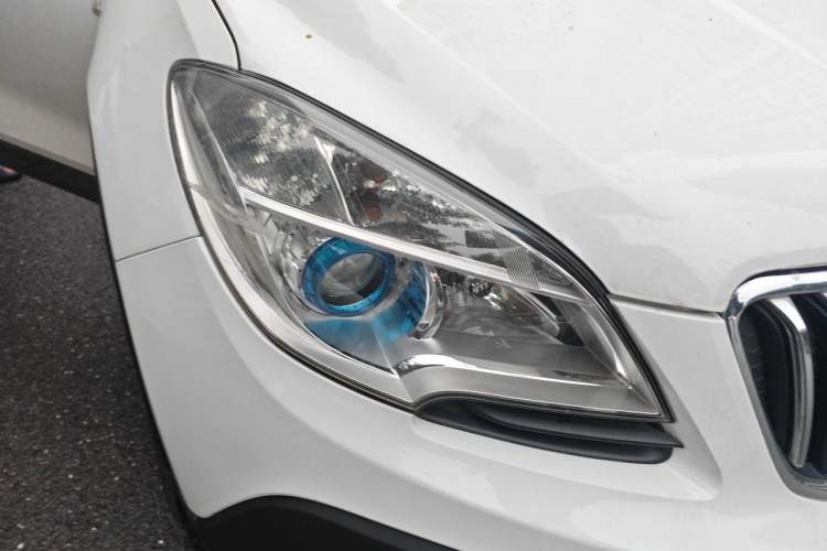 Used Buick Encore 2013 1.4T Automatic Two-Wheel Drive Leading Model Right Front Headlight