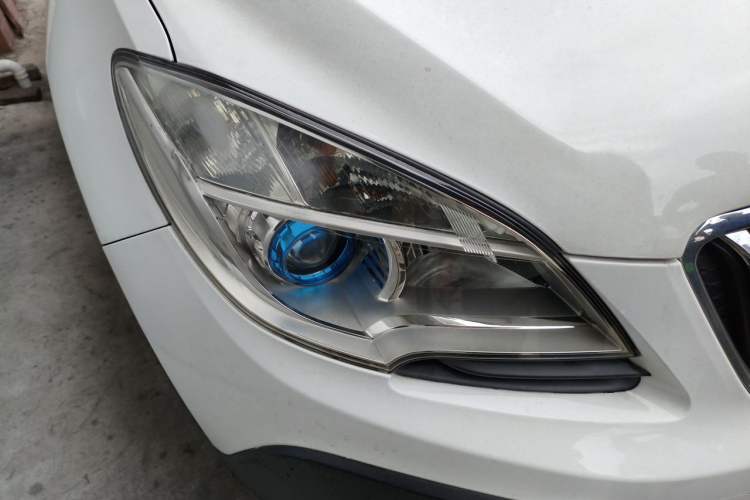 Used Buick Encore 2013 1.4T Automatic Two-Wheel Drive Elite Model Right Front Headlight